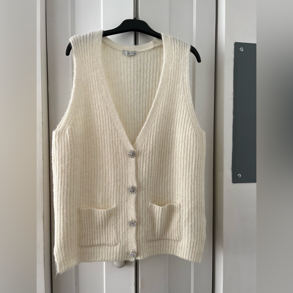 OXXO Fluffly Cream Sleeveless Cardigan Size 38